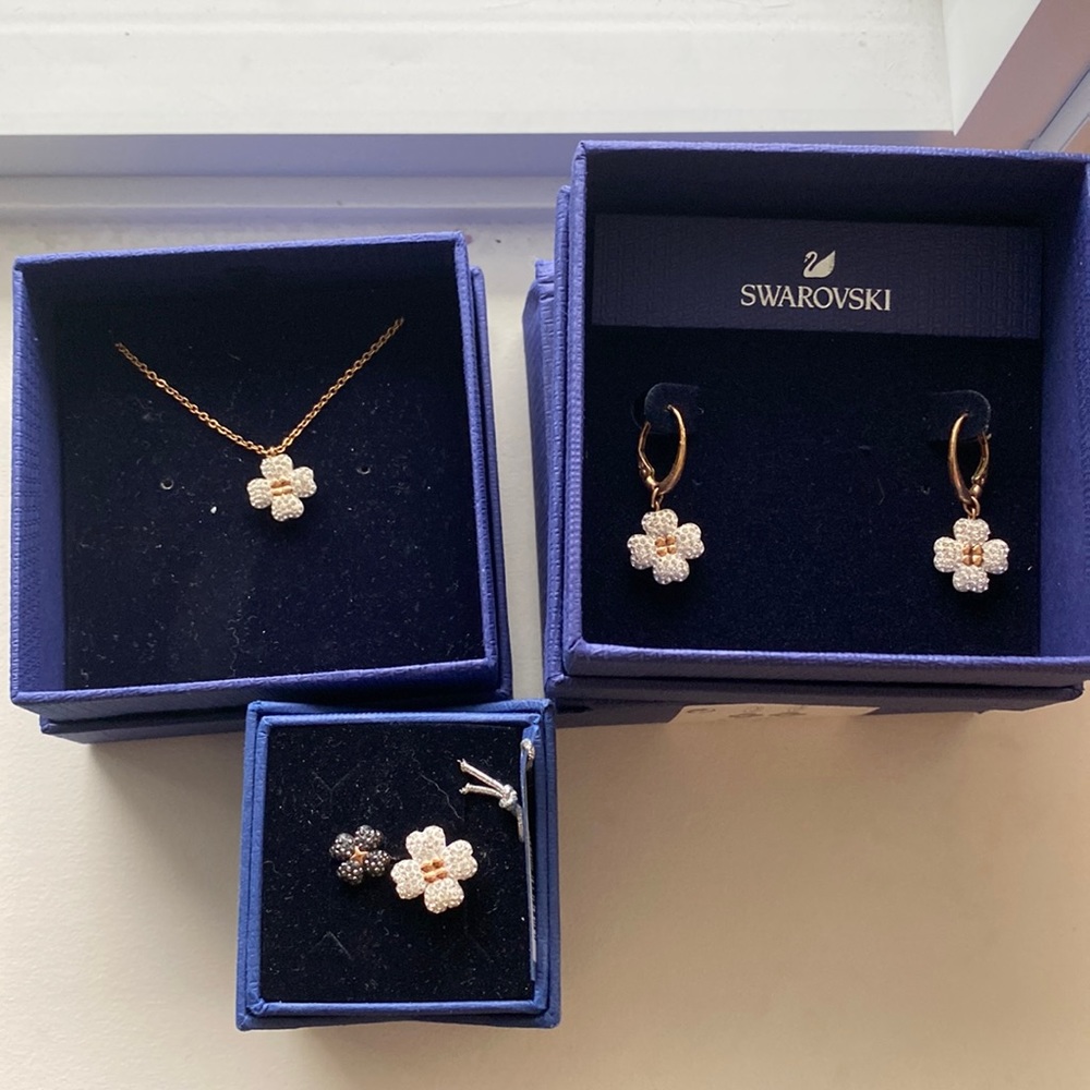 Swarovski flower set